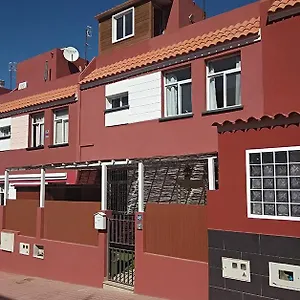 Kiki Vivienda , San Isidro (Tenerife) Španělsko