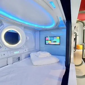 Atypicap Capsule , Puerto de la Cruz (Tenerife) Španělsko