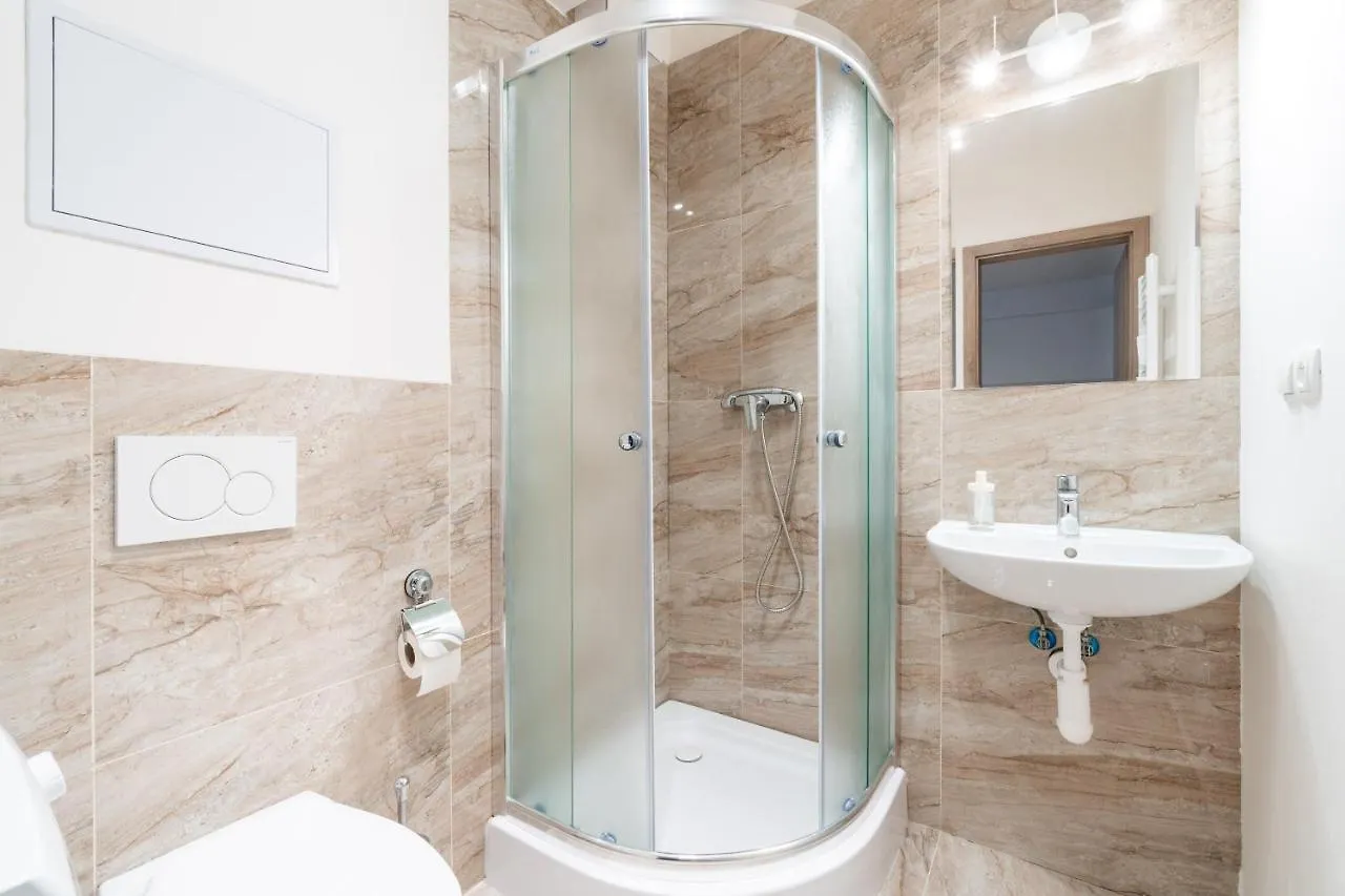 Brand New Studio Apartment #31 In Brand New Building With Free Parking In The Center Prag 0*,
